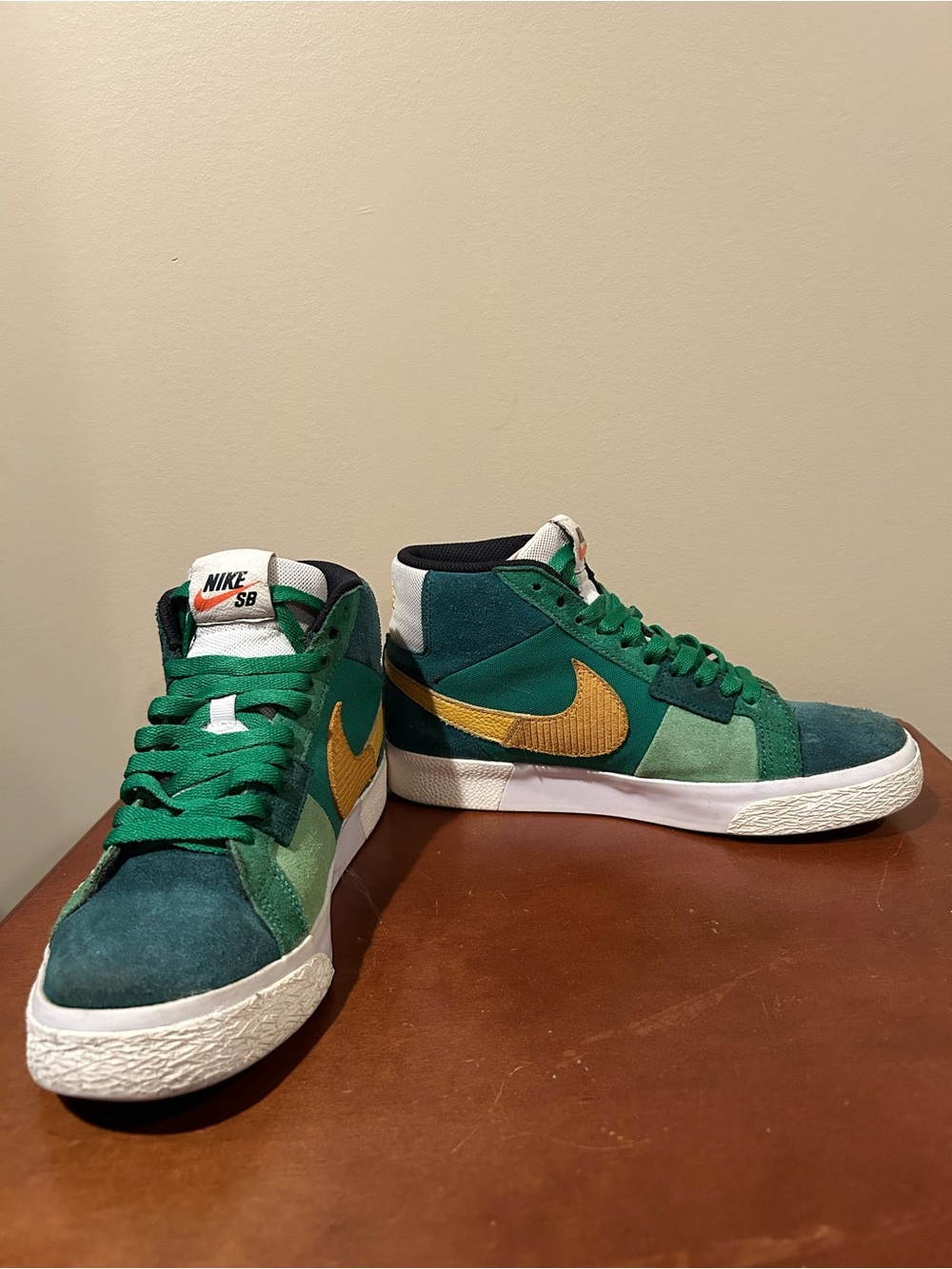 Nike Zoom Blazer ‘Aloe Verde’ Mid-Top Sneakers - Picture 2 of 3